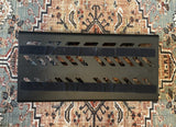 Gator GPB-BAK-1 Large Aluminum Pedalboard with Carry Bag