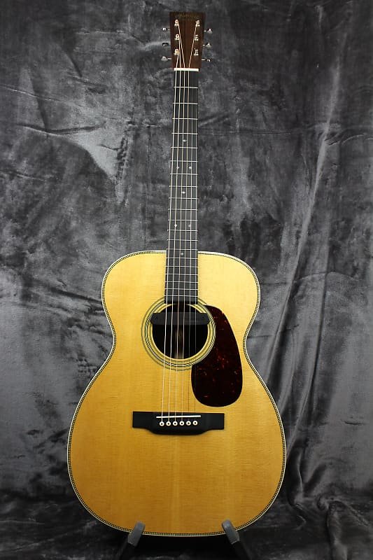 Martin Standard Series 00-28 2019 with Original Hardshell Case