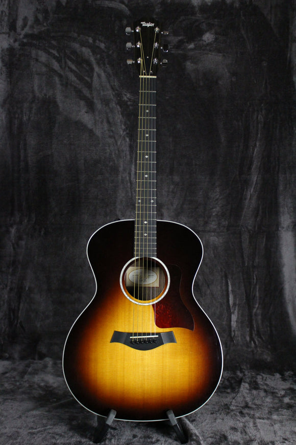 2018 Taylor 214e DLX